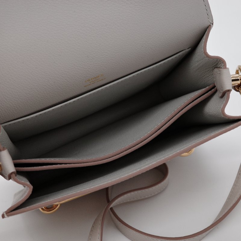 Hermès愛馬仕 Sac Roulis 18 D刻 珍珠灰 牛皮 斜背包 豬鼻子包-12