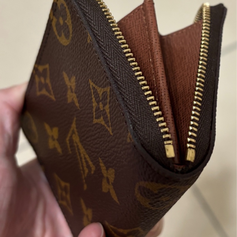 LV ㄇ拉零錢包-3