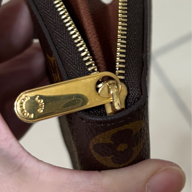 LV ㄇ拉零錢包-4