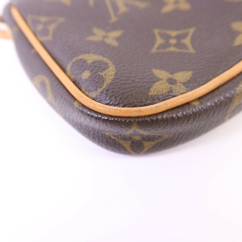 LOUIS VUITTON Monogram Pochette Cancun金扣肩背袋-14