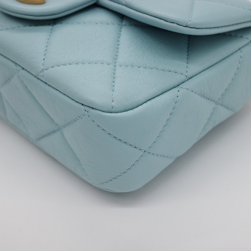 （💙22 春夏絕美限量款💙）Chanel 香奈兒 方胖子 淡藍色 寶寶藍  琺瑯CC 扣 山羊皮絎縫 口蓋包  鍊條包 翻蓋包-8