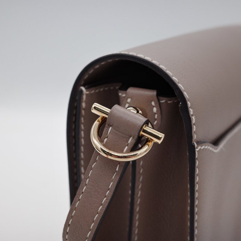 Hermès愛馬仕Roulis 23 大象灰 牛皮 金扣 斜背 豬鼻子包-5