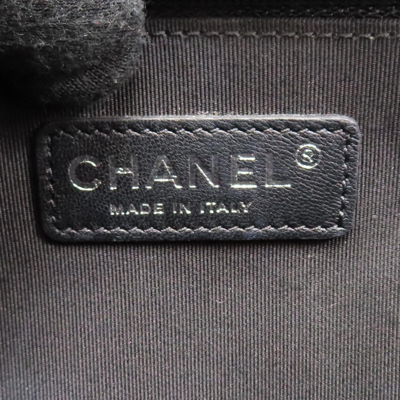 綠色 Iridescent 菱格紋 牛皮 BOY 28 鍊帶肩背包【CHANEL 香奈兒】 A67086-7