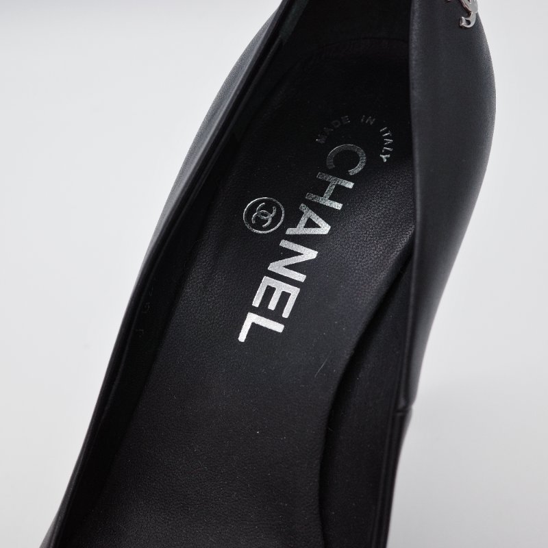 Chanel香奈兒 黑色皮革拼接銀色金屬 鞋頭高跟鞋-7