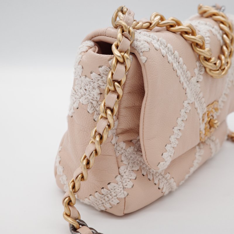 Chanel香奈兒 19 米色 大菱格紋白色鉤針縫線 小牛皮 翻蓋包 肩背包-8
