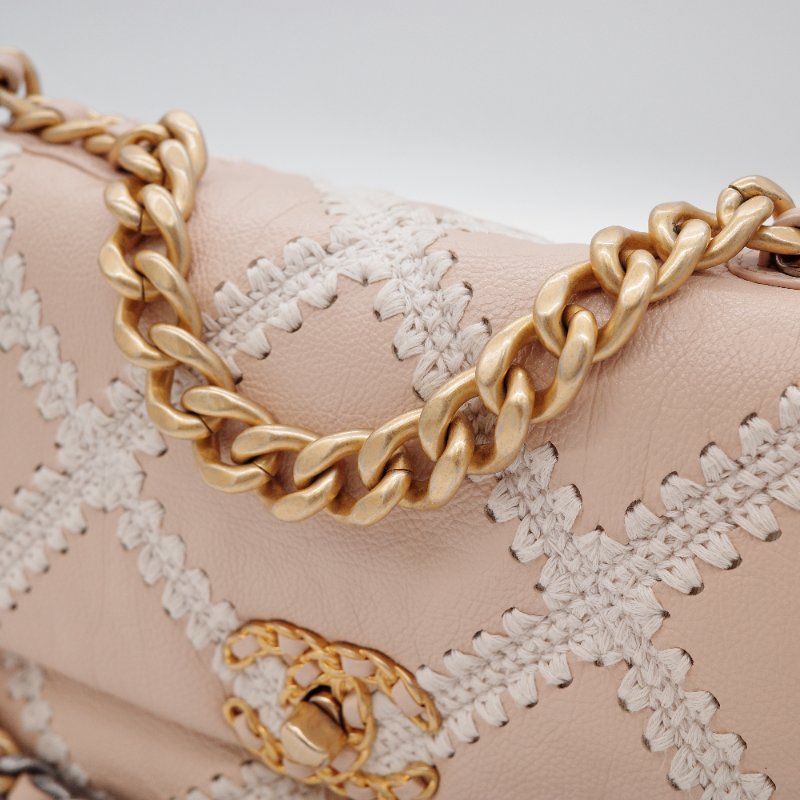 Chanel香奈兒 19 米色 大菱格紋白色鉤針縫線 小牛皮 翻蓋包 肩背包-9