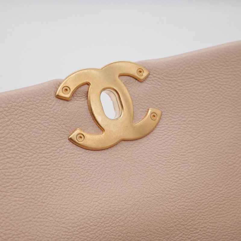 Chanel香奈兒 19 米色 大菱格紋白色鉤針縫線 小牛皮 翻蓋包 肩背包-12