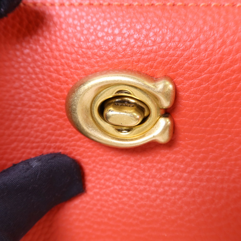 COACH 牛皮皮革Willow Bucket Bag金扣肩背袋-8