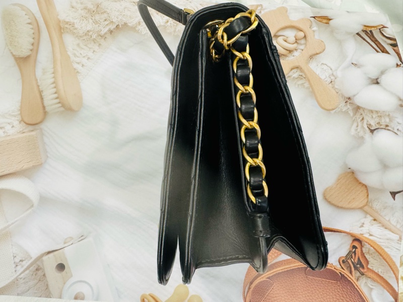Chanel 經典黑金鏈條包-11