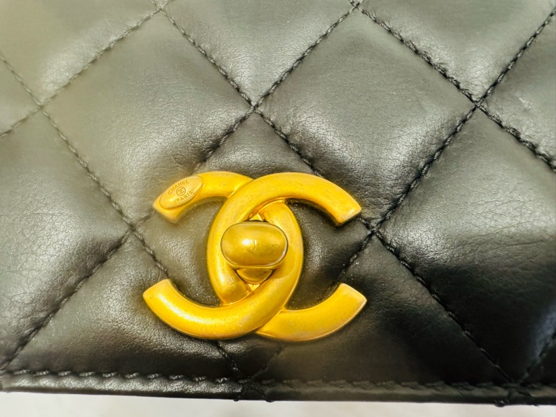 Chanel 經典黑金鏈條包-19