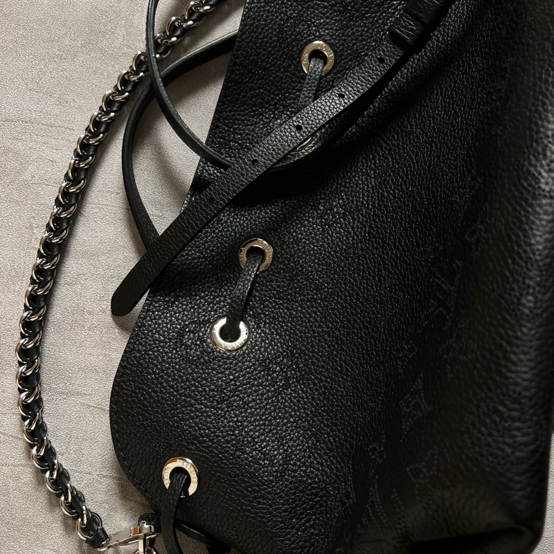 Louis Vuitton Bella水桶包-6