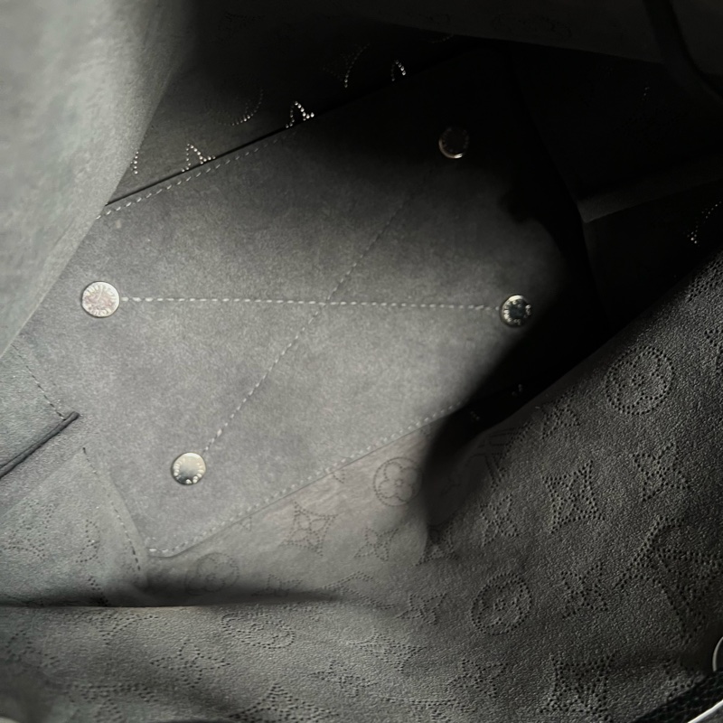 Louis Vuitton Bella水桶包-12