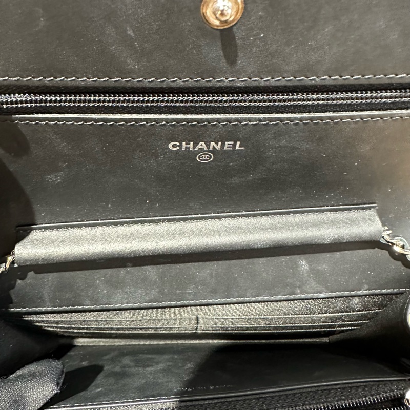Chanel香奈兒黑色漆皮woc菱格鏈條包-7