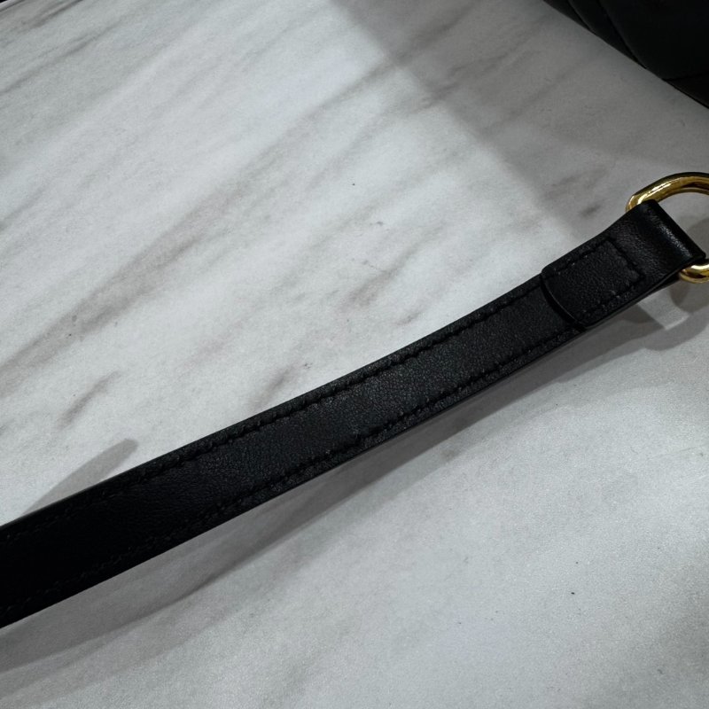 Gucci Marmont相機包-17