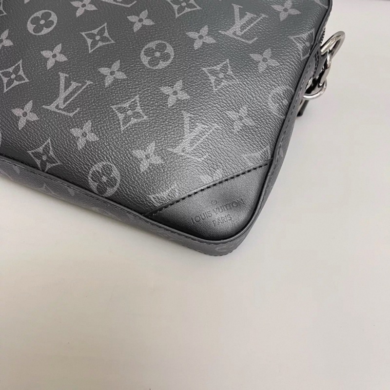 LV路易威登Trio系列男士黑老花郵差包 芯片-5
