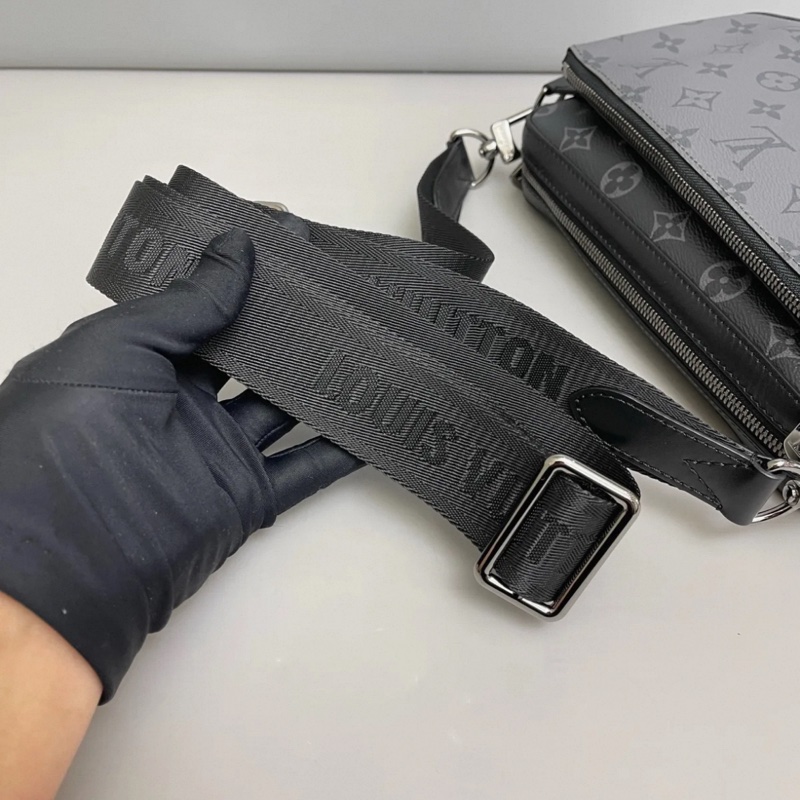 LV路易威登Trio系列男士黑老花郵差包 芯片-6
