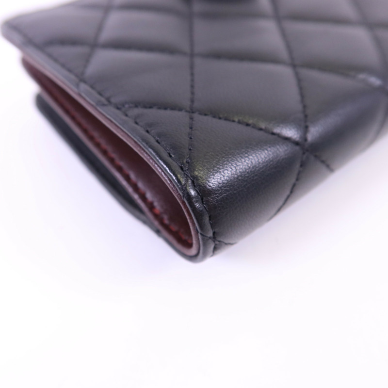 CHANEL 羊皮皮革Bifold Wallet金扣錢包-12