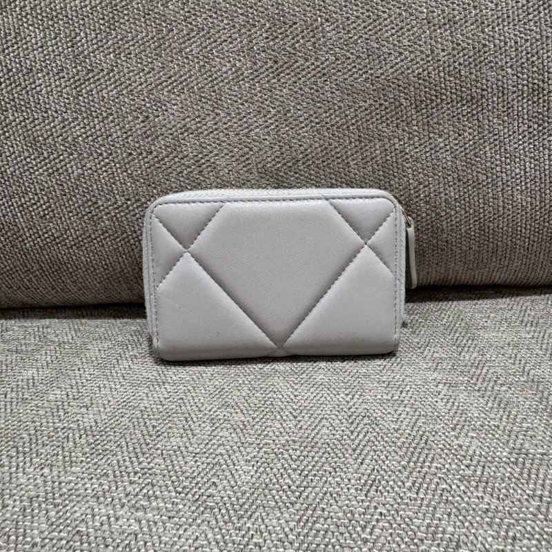 CHANEL 19 卡夾零錢包 30開-1