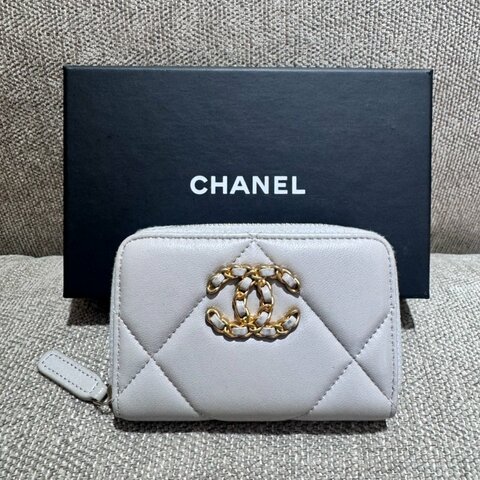 CHANEL 19 卡夾零錢包 30開