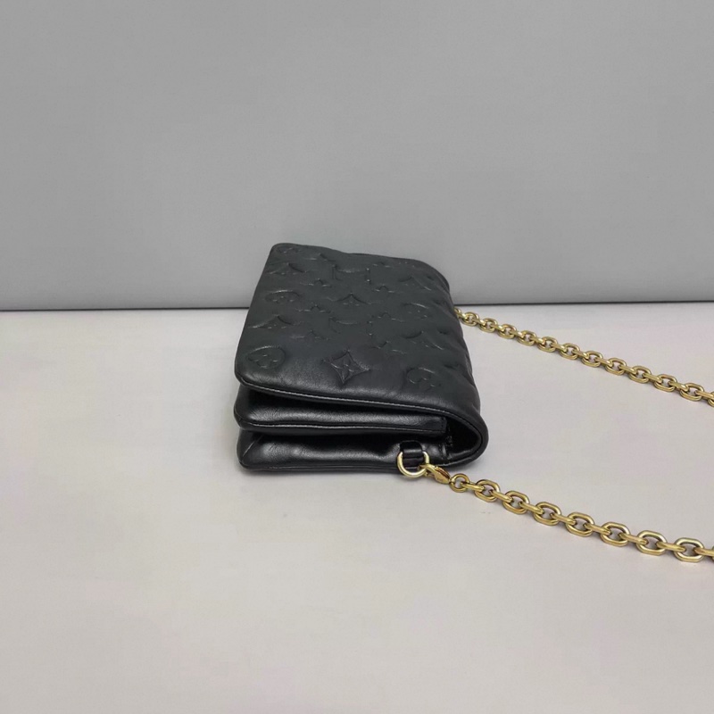 LV路易威登Coussin黑色全皮壓紋鏈條包 芯片-2