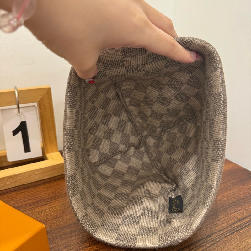 Louis Vuitton灰色毛帽 vintage 二手 秋冬-4