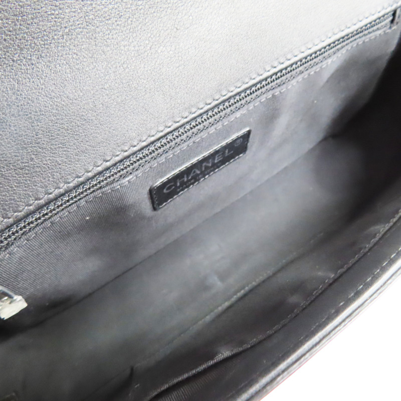 黑色 漆皮皮革 BOY 28 鏈帶肩背包【CHANEL 香奈兒】 A67086-4