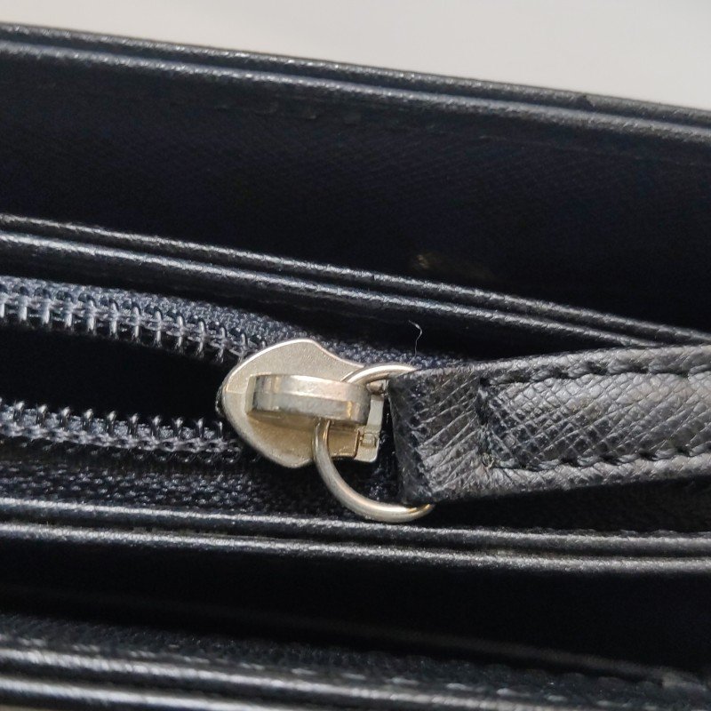 Burberry牛皮純色Logo銘牌斜挎包單肩包-12