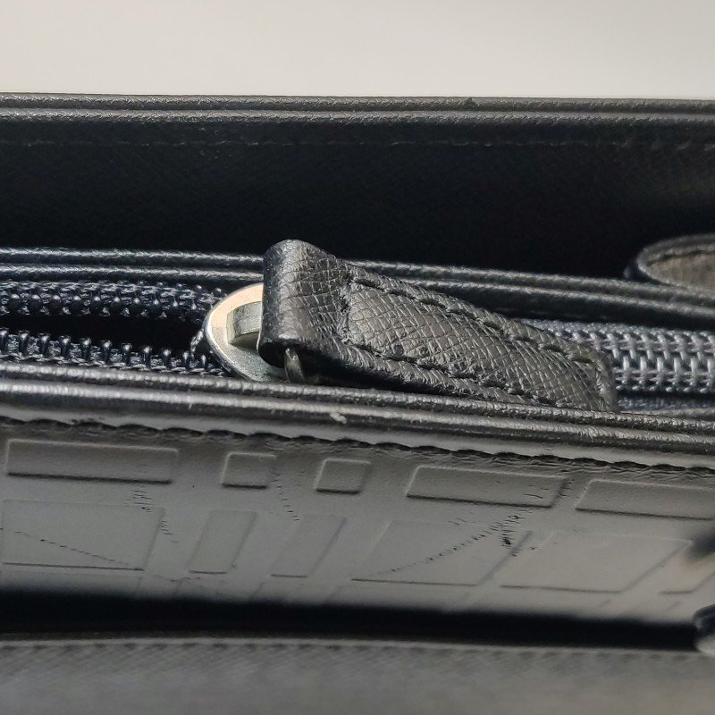 Burberry牛皮純色Logo銘牌斜挎包單肩包-16