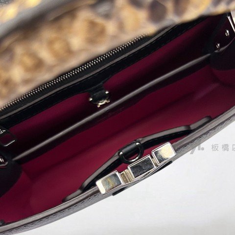 Y1987-LV包包 Capucines BB黑牛皮蛇皮手把手提肩背包-5