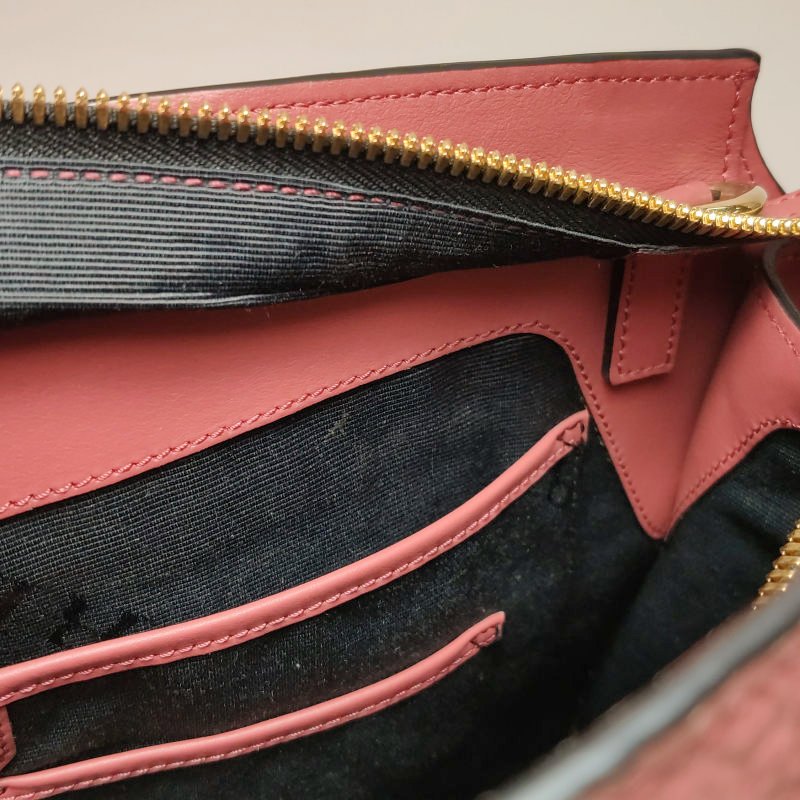 Burberry Clifton牛皮純色字母Logo徽標單肩包-9