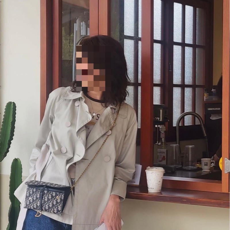 MONCLER 短版風衣外套-8