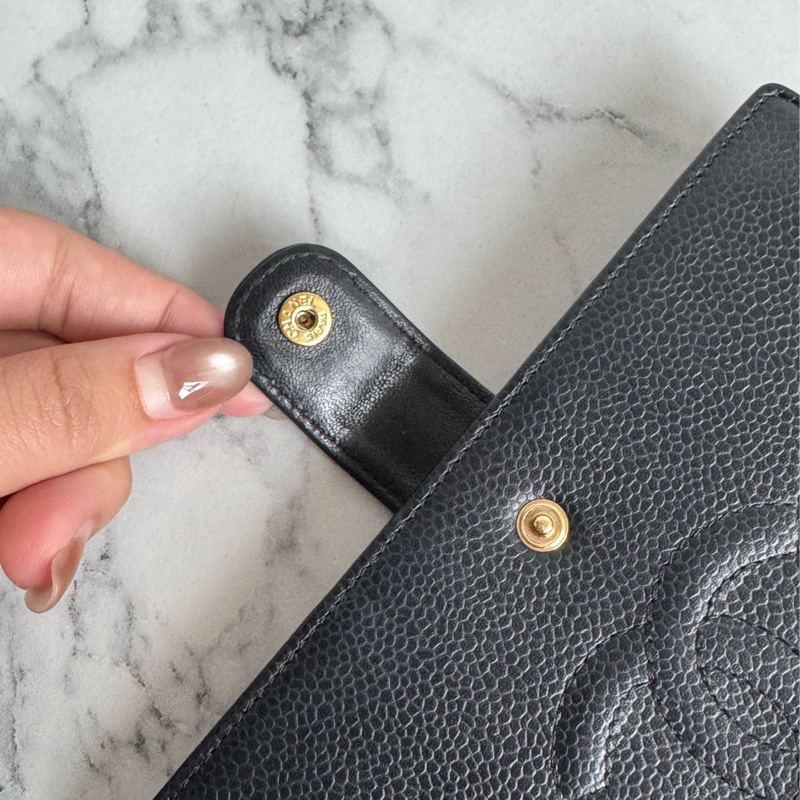 Chanel黑皮革大雙C釦式長夾✨老香-10