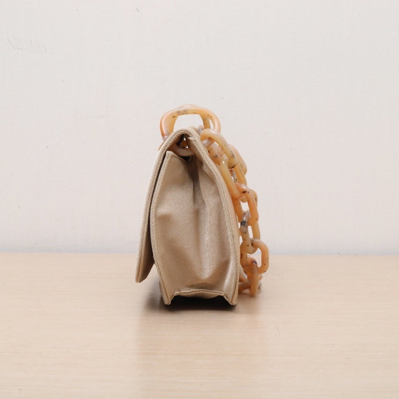 PRADA 奶茶色棉中古亞克力鏈條腋下包-1