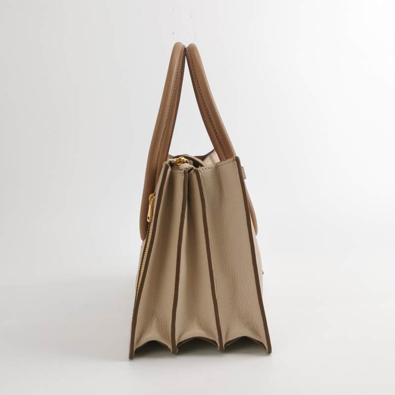 Miu Miu Madras羊皮純色字母logo金屬扣單肩包-3