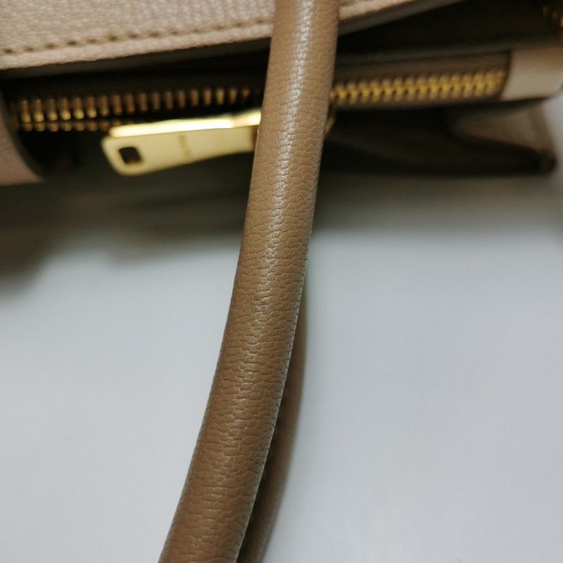 Miu Miu Madras羊皮純色字母logo金屬扣單肩包-14