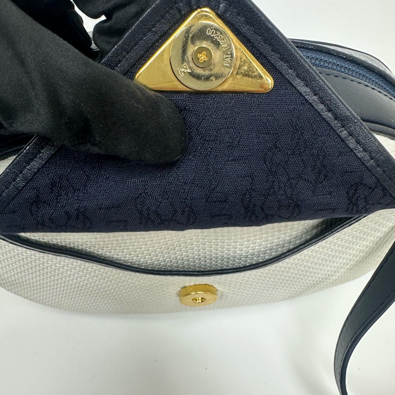 YSL Vintage 中古白色編織皮革信封斜背包包-10