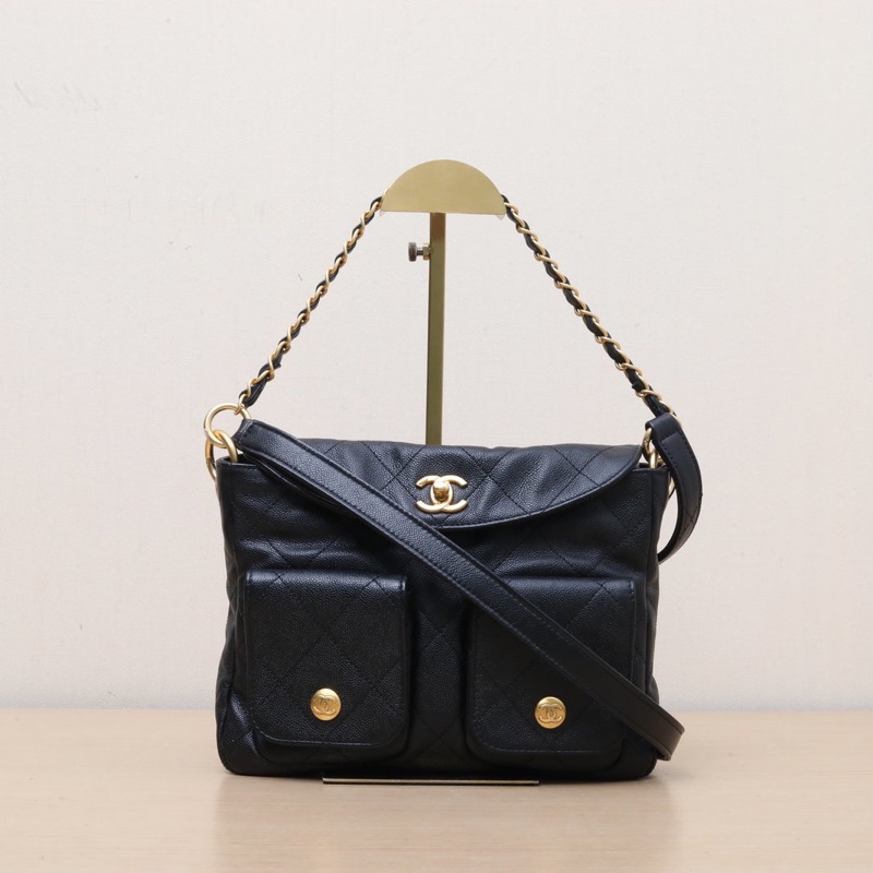 CHANEL Suppletwins24P嬉皮Hobo郵差包小號24.5黑色荔枝牛皮晶片開金扣-0