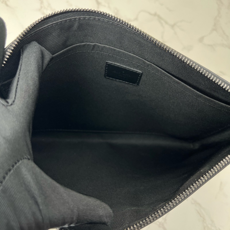 💗香緹國際精品💗 794 LV 壓紋手拿包-7