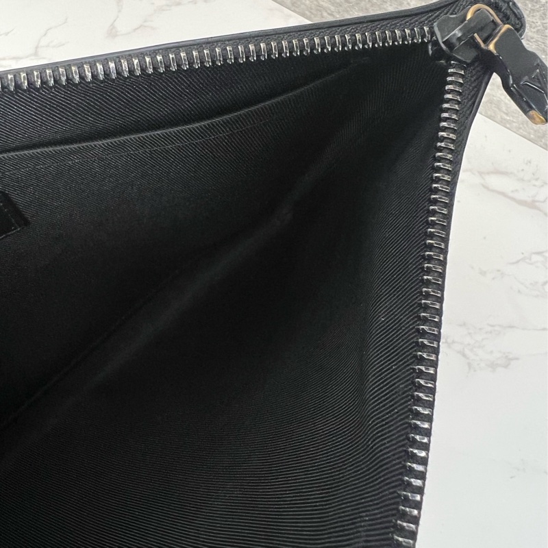 💗香緹國際精品💗 794 LV 壓紋手拿包-9