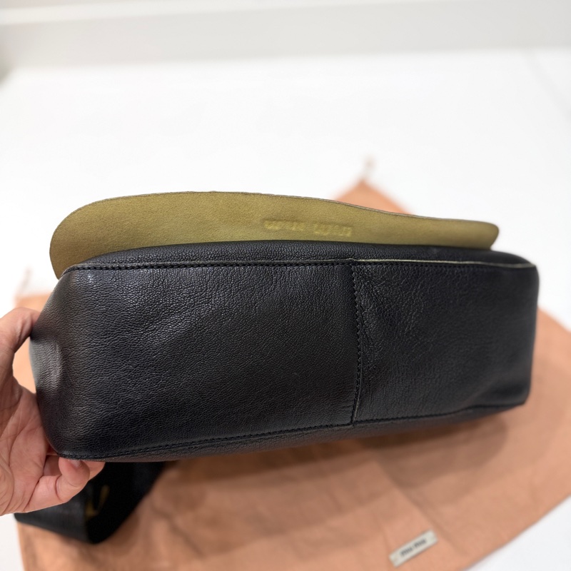 MIU MIU Vintage 蝴蝶結 黑色牛皮 肩背包 側背包 手提包-9
