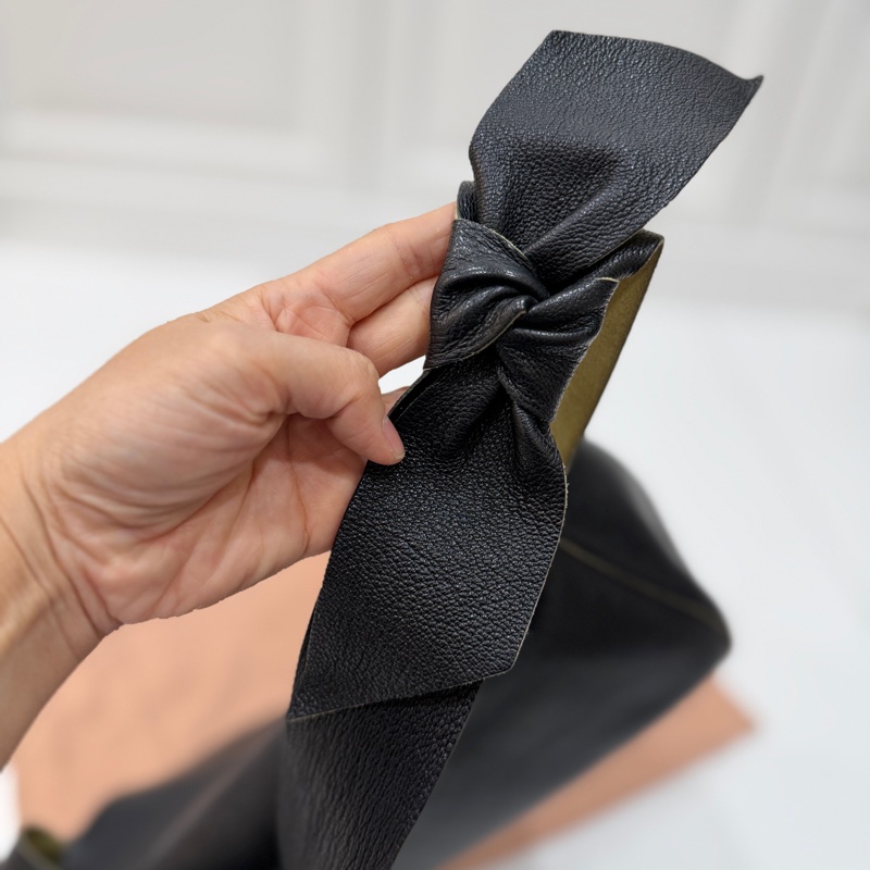 MIU MIU Vintage 蝴蝶結 黑色牛皮 肩背包 側背包 手提包-13