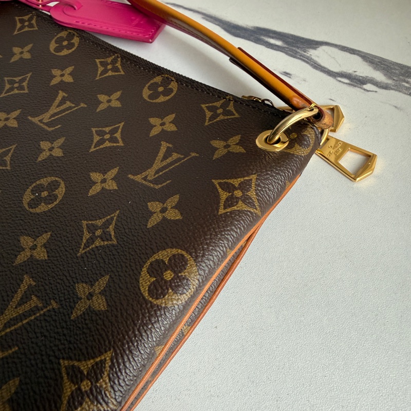 Lv 雙層斜背包 最好用-25