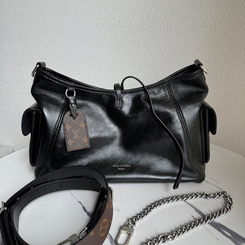 lv最愛的黑武士 真的很耐看-0