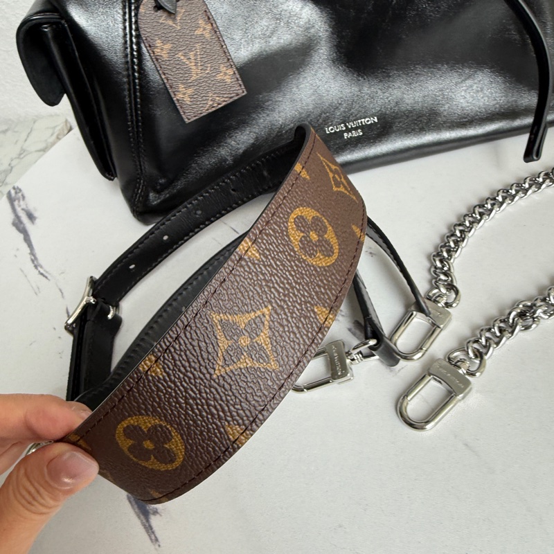 lv最愛的黑武士 真的很耐看-6