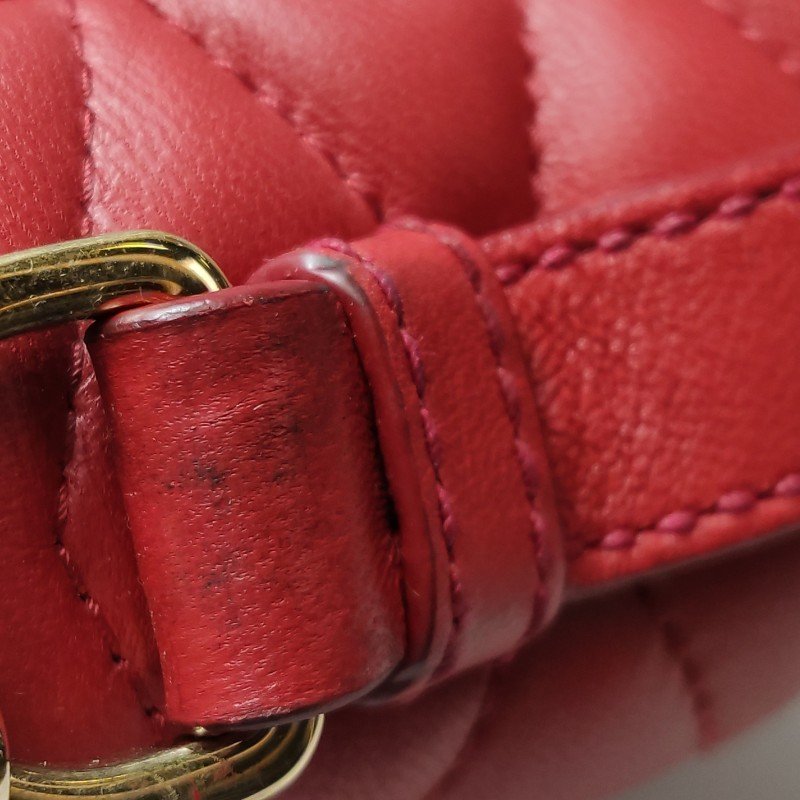 Miu Miu羊皮純色字母Logo手提包-12