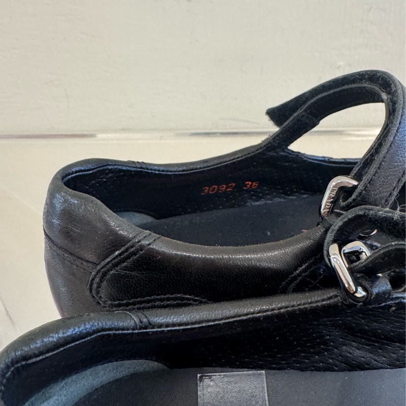 prada黑皮革菱格紋瑪莉珍鞋😻36號-19