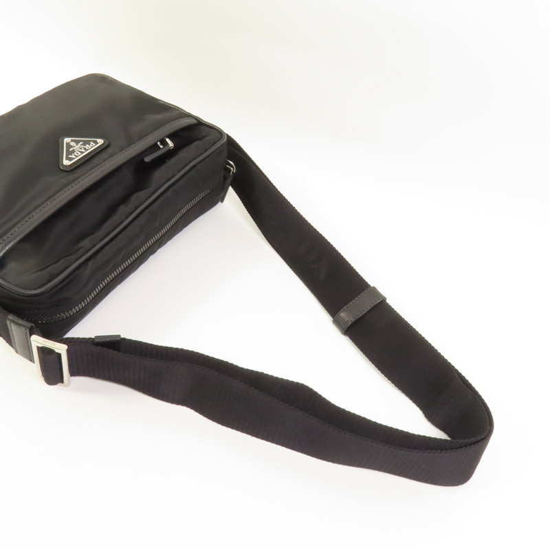 PRADA 尼龍Shoulder Bag銀扣肩背袋-4