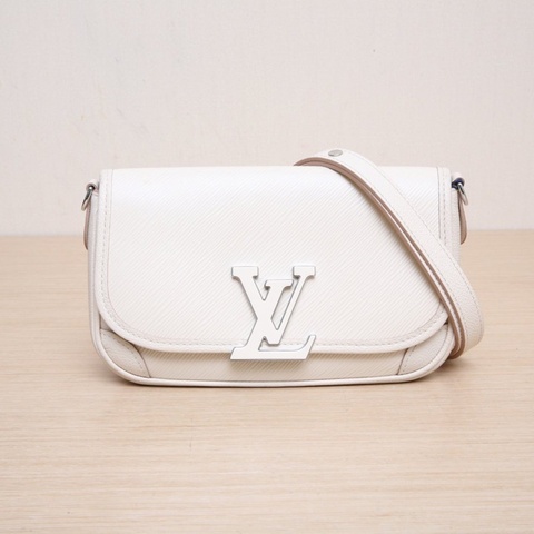 LOUIS VUITTON BUCI法棍包米白色牛皮晶片開銀扣EPI水波紋牛皮肩背包
