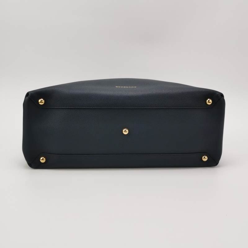 Burberry The Banner班納大號牛皮帆布格紋雙搭扣單肩包-5