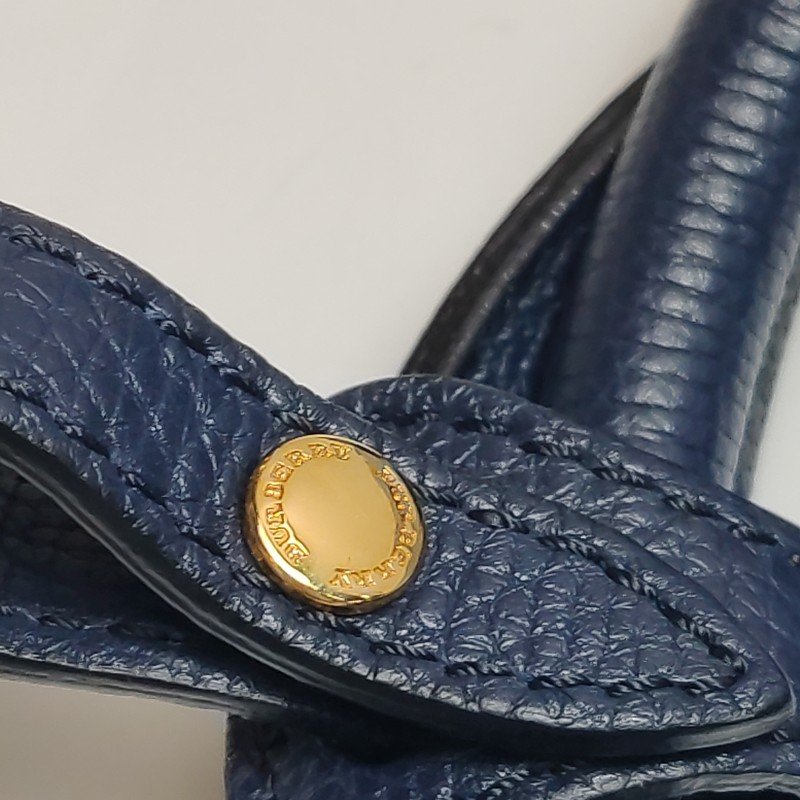 Burberry The Banner班納大號牛皮帆布格紋雙搭扣單肩包-11